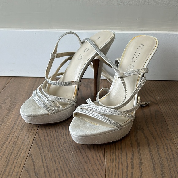 Silver high heels - Picture 2 of 5